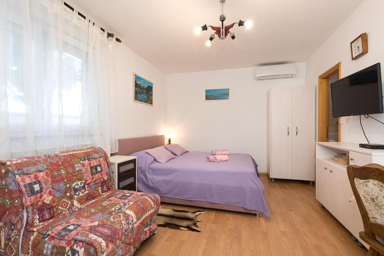 Apartment Stefano Vrh  Εξωτερικό φωτογραφία